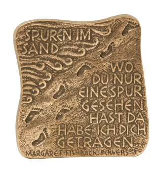 Bronze-Relief -Spuren im Sand-